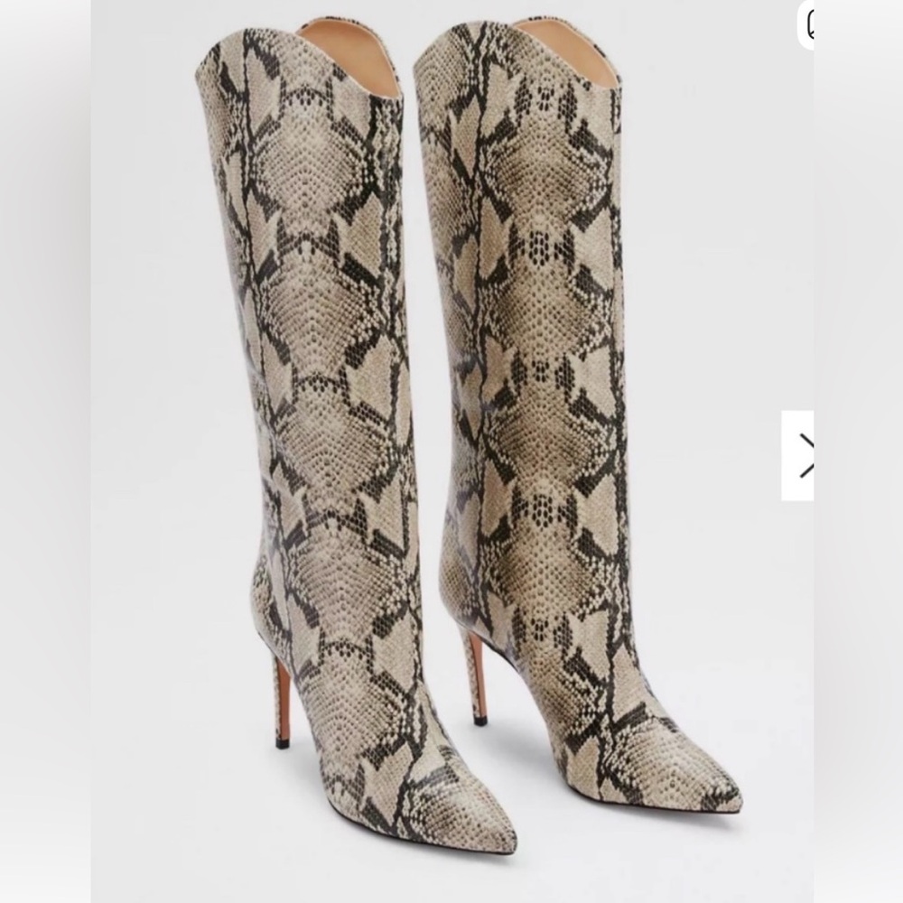 Schutz snake skin boots brand new